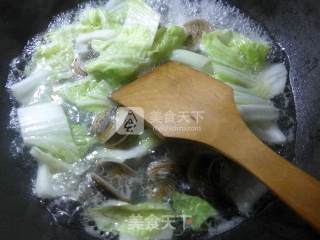 粉丝白菜圆蛤汤的做法步骤：4