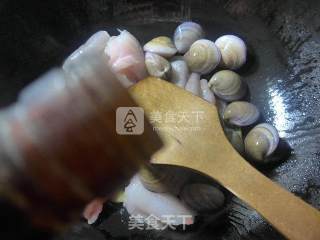 圆蛤虾潺汤的做法步骤：3