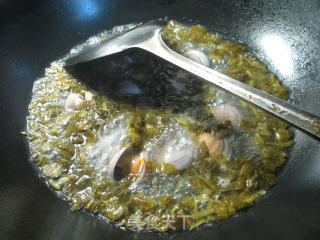 雪菜圆蛤汤的做法步骤：5