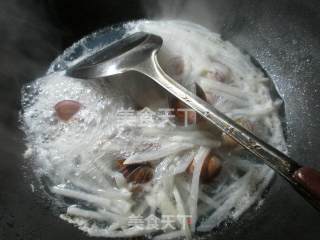 萝卜圆蛤汤 的做法步骤：5