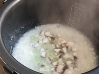 海鲜粥的做法步骤：7