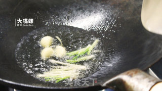 紫苏炒石螺丨大嘴螺的做法步骤：4