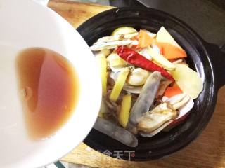 【常熟】什锦蛏子砂锅煲的做法步骤：13