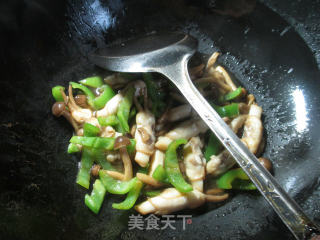 尖椒蟹味菇蛏子 的做法步骤：7