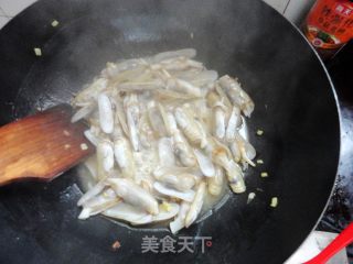 张炎家的美味海鲜菜之二------炒蛏子的做法步骤：7