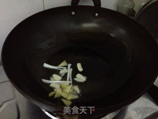 葱姜蛏子的做法步骤：4