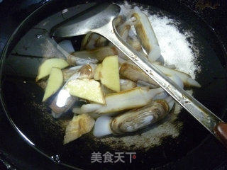 锅煎蛏子的做法步骤：3