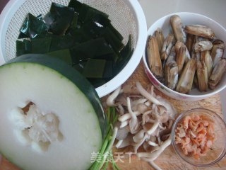 海带蛏子鲜汤的做法步骤：1