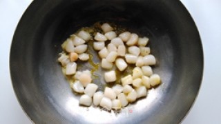 韭菜炒鲜贝的做法步骤：3
