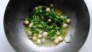 韭菜炒鲜贝的做法步骤：5