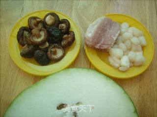 香菇鲜贝冬瓜汤的做法步骤：1