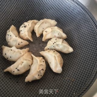 鲜贝黄瓜煎饺的做法步骤：36