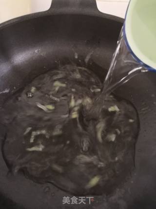 冬瓜仙贝汤的做法步骤：3