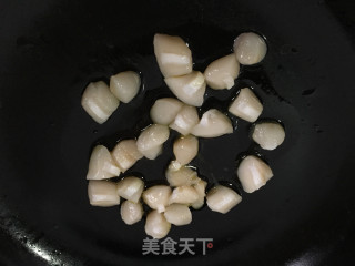 鲜贝炒甜豆的做法步骤：5