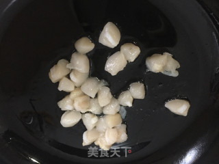 青瓜炒鲜贝的做法步骤：4