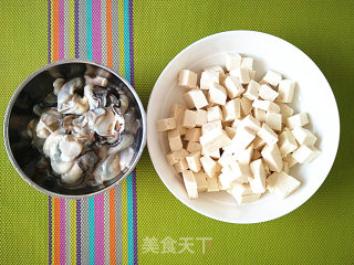  【海蛎子烧豆腐】的做法步骤：1
