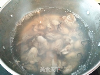  【海蛎子烧豆腐】的做法步骤：3