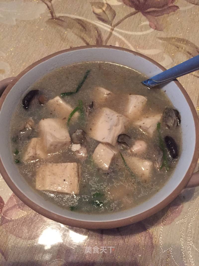 豆腐香菇牡蛎汤的做法