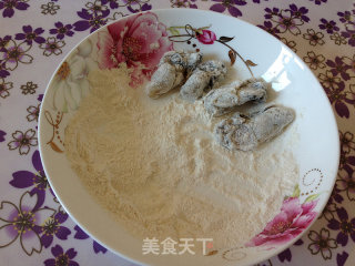 煎牡蛎（海蛎子）的做法步骤：2