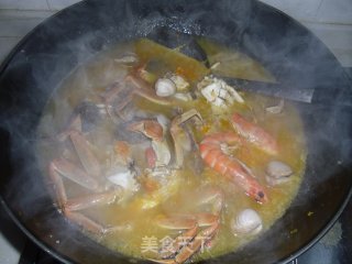 金汤海鲜火锅的做法步骤：13