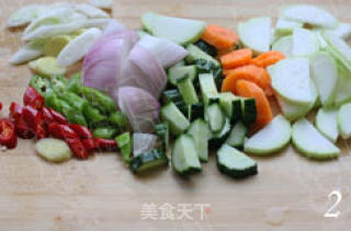 健康开胃的低脂美食 韩式大酱汤的做法步骤：2