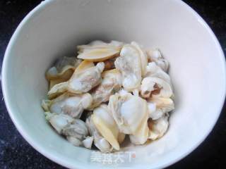 豌豆花蛤煎蛋的做法步骤：3