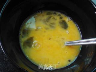 豌豆花蛤煎蛋的做法步骤：4