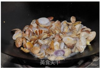 清炒花蛤的做法步骤：3