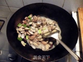  辣炒花蛤的做法步骤：8