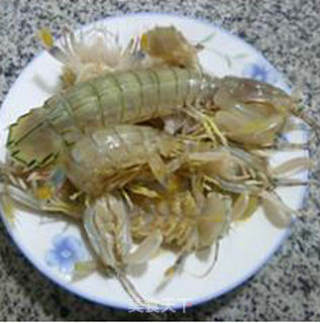 花蛤炒虾蛄的做法步骤：1