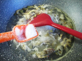 榨菜丝花蛤粉丝汤的做法步骤：4