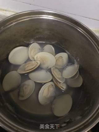 花蛤蒸蛋的做法步骤：2