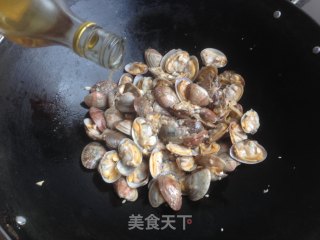 紫苏炒花甲的做法步骤：10