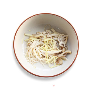 下火好鲜味——菌菇花蛤汤的做法步骤：9