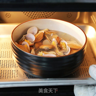 下火好鲜味——菌菇花蛤汤的做法步骤：15
