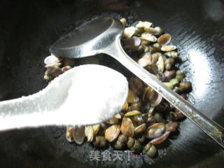 蛳螺炒花蛤 的做法步骤：7