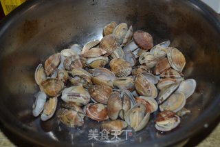 【安徽】爆炒花蛤的做法步骤：1