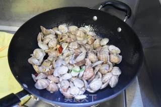 海洋的味道--快炒花蛤的做法步骤：9