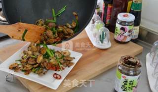 香菇豆豉炒花蛤，一盘不过瘾~的做法步骤：7