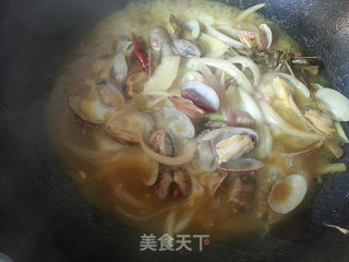 咖喱香茅煮花蛤的做法步骤：10