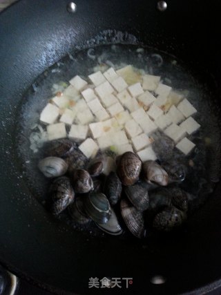 韩式花蛤豆腐汤的做法步骤：6