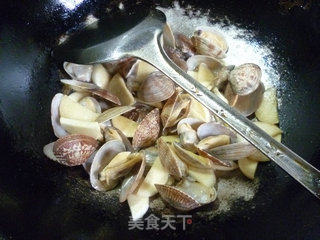 茭白炒花蛤的做法步骤：16