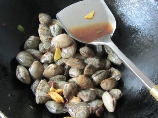 酱烧花蛤的做法步骤：7