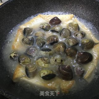 花蛤焖豆腐的做法步骤：5
