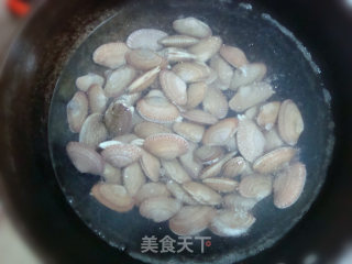 姜葱炒花蛤的做法步骤：2