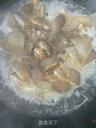 花甲平菇汤的做法步骤：4