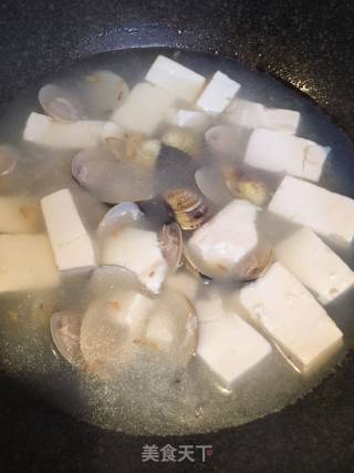 花蛤豆腐汤的做法步骤：6
