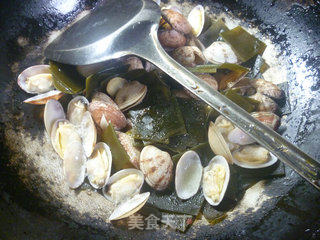 海带炒花蛤的做法步骤：9