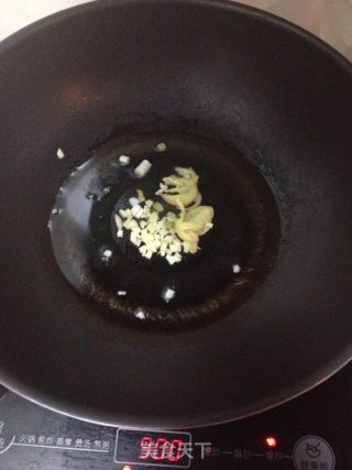 葱油花蛤的做法步骤：3