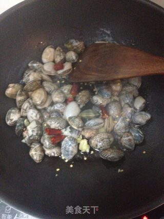 葱油花蛤的做法步骤：5